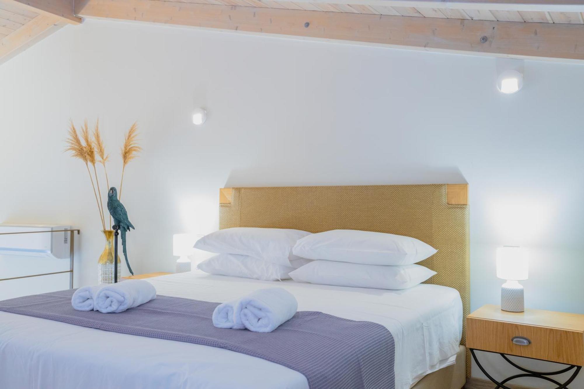 La Perla Di Barla Seafront Apartment
