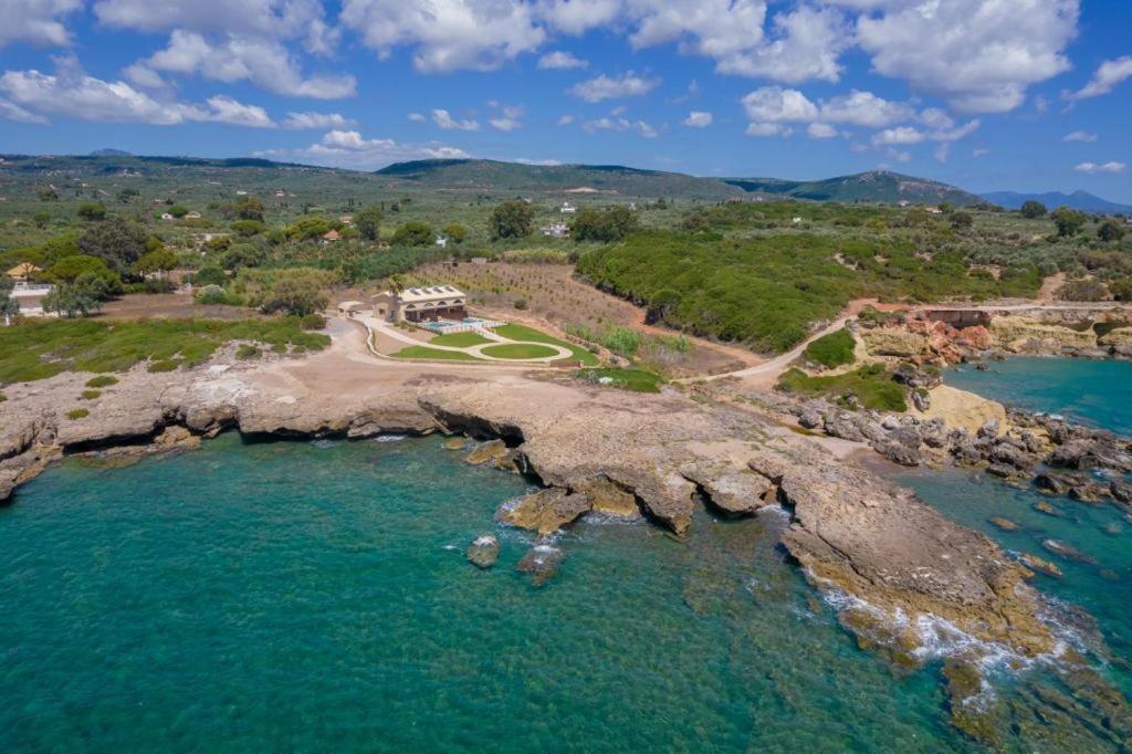 La Perla Di Barla Seafront Apartment Kanalos