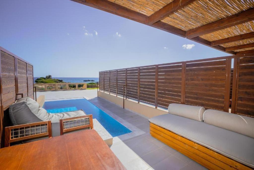 La Perla Di Barla Seafront Apartment *