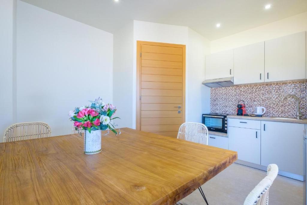 La Perla Di Barla Seafront Apartment Kanalos